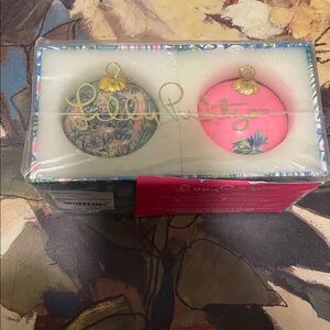 2 Ornaments